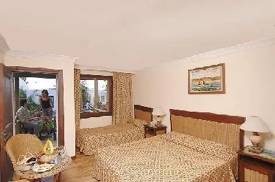 Club Phaselis Otel 5*
